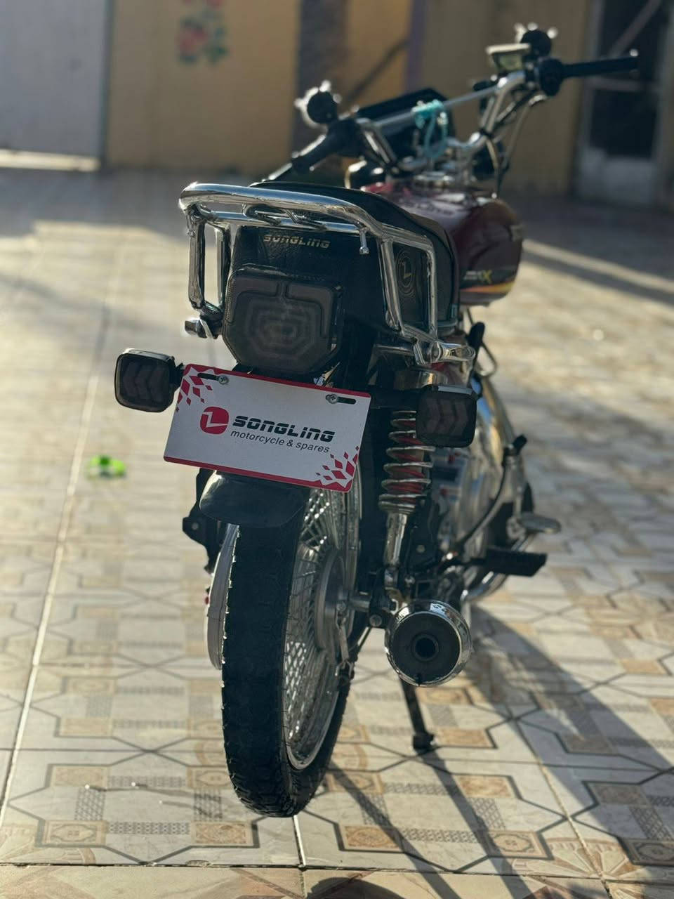 دراجه نامه سونيك تايكر 4 كير 2025 بعدهي زيرو ماشيه 3 كيلو متر فقط كهربايات شغاله دراجه تخبل الي يحب يتواصل وياي الخاص مفتوح او اتصل ع رقم *********** تحياتي الكم
