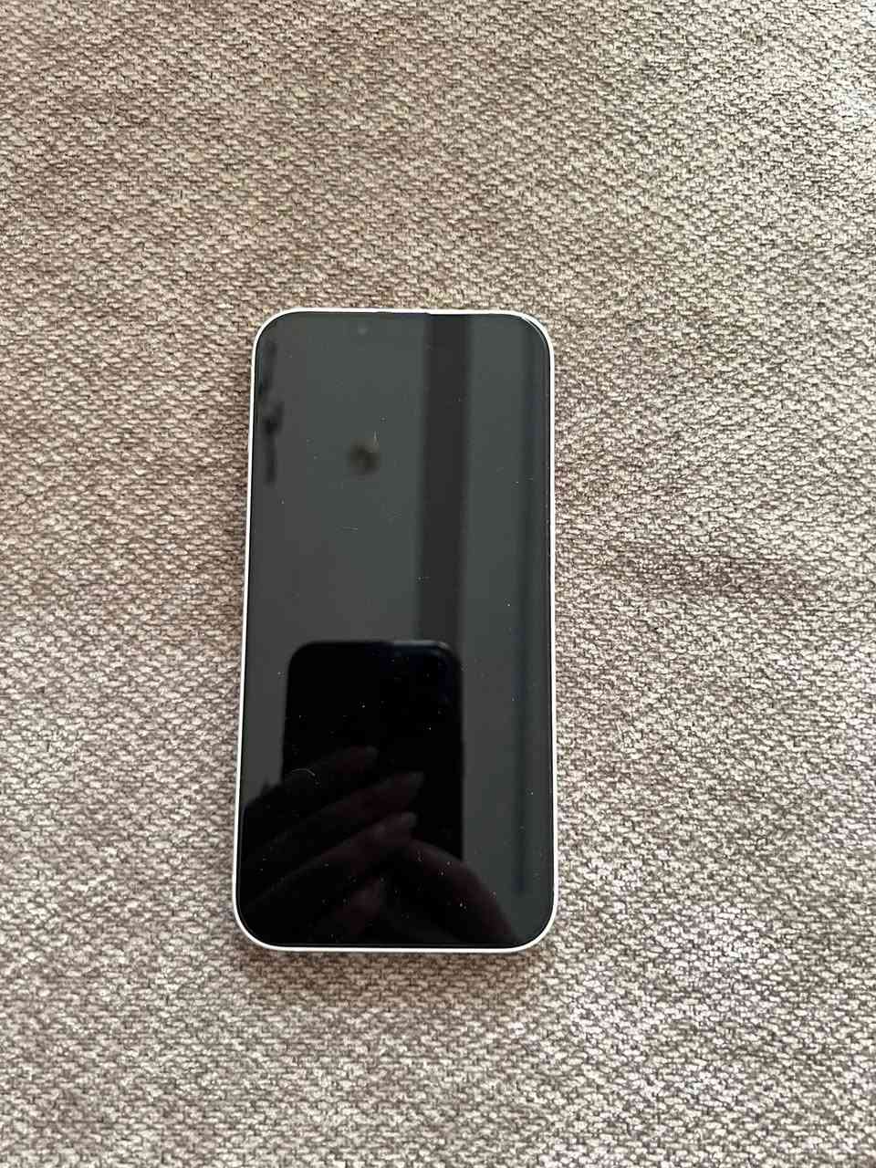 ‏السلام عليكم iPhone 13 العادي الذاكرة 256 البطارية 83 الجهاز نظيف 100% معى كارتون وكيبل اصلي  السعر 425,000 قابل للتفاوض رقم الهاتف *********** ￼
