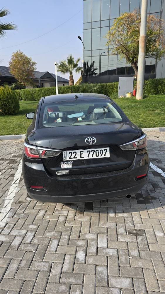 للبيع سيارة يارس موديل 2019 لون اسود 
سعرها 95 وبي مجال 
سنوية لحد سنة 2027 هزه وبراد جديد 
الضرر اربع قطع فقط رقم اربيل جديد 
بيها شوي مجال الموقع اربيل 
سيارة نضيفه ومشيها مريح 
شرط غرامات 
للتواصل واتساب 
0773 001 6595 أربيل, العراق
