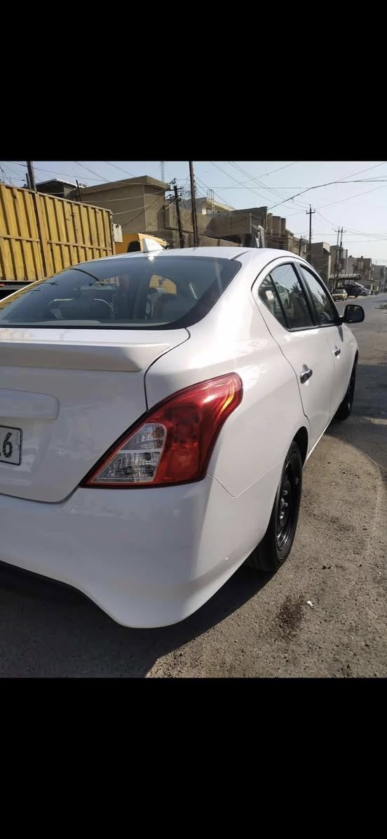 السلام عليكم
للبيع نيسان سني موديل موديل 24 رقم بغداد بسمي تحويل مباشر 
ماشيه 17 الف حقيقي 
السياره كفاله عامة 
كشنات وكاعيه جلد 
العنوان بغداد الصليخ 
اتصال 📞 ***********
