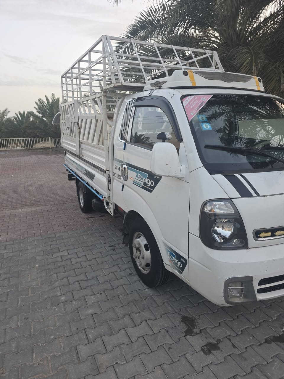كيا حمل موديل 2018 
الرقم ديالى
مكان سياراه ديالى بلدروز  
بيه ضربه بجم سايق الهلال واصل 
سعر ١٢٢$ وبيها مجال قليل للشراي المو شراي لا يتصل ولا يسئل 
 ***********بيه واتس اب مكلف بالنشر
