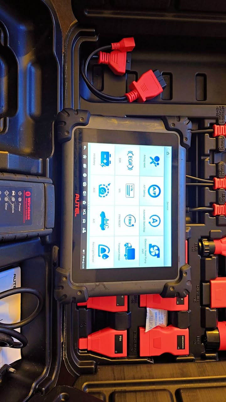 السلام عليكم جهاز اوتيل 908 PRO تحديثه خلصان ٢٠٢٣ جهاز بعده جديد نظيف كلش يفحص ويبرمج كافة انواع السيارات فحص وبرمجة وترسيت وسبشل فكشن لحد موديل ٢٠٢٤ ضمان شركة لمعان الوسام للاستفسار الاتصال على الرقم *********** او على الخاص
