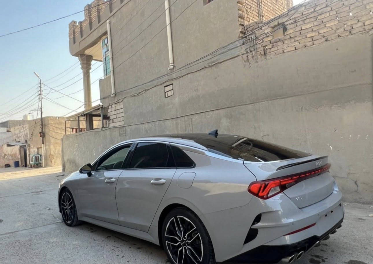 للبيع K5 GT 2023 فول
(مرقم بغداد بسمي )
GT2500 توربو فول 1/1
لون اسمنتي مميز فول مواصفات
(الضرر : فقط بنيد )
(الموصفات)
 بصمة ابواب + تشغيل عن بعد. 
رادار امامي + خلفي + جانبي 
كشنات تتفئه + تبريد 
 رادار امامي  + تحديد مسار.  
تبريد شاشة منفصل. 
صندوق ذكي يفتح عند الاقتراب
-اوتو هولد
محر2500 turbo 
-كامرة 360 درجة خمس كامرات
مكاني بابل 
للاستفسار/ ***********
