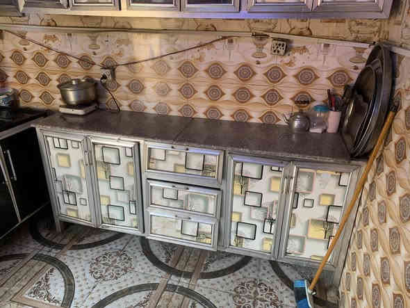 كاونتر نضيف لسعر ٣٠٠ معه لسنك لعنوان زبير ***********
