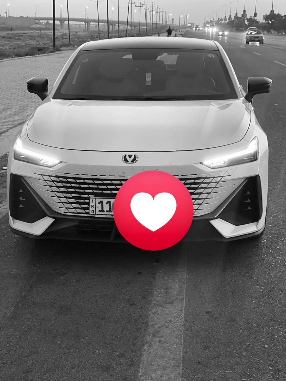 السلام عليكم...
شانجان يوني في 2024 خليجي صنعت لدول الخليج الوطنية
سيارة بأسمي رقم بغداد تحويل ثاني يوم
ماشية 55 الف نظيفة جدا
مواصفات الفول
محرك 1500 تيربو مع كير DCT دبل كلج 7 نمرة
ترايها زيرو بانزين تمشي محسن عادي بدون أدوانز نهائيا
سيرفسها كلة بالشركة 
بانوراما
بصمة  
تشغيل عن بعد
يدات شفط
مري شفط + هيتر + اشاير
جنطة كهرباء
كشنات ال 2 كهرباء
داخل جلد
كشنات تبريد
شاحن لاسلكي
ثلاجة 
4 وضعيات قيادة
تحكم بوضعية مود الاستيرن
شفتات ستيرن 
انارة داخلية متغيرة
كاميرات 360 درجة مع خاصية DVR تصوير دائم أثناء اطفاء السيارة
حساسات 360 درجة
اوتو هولد 
ترحيب اثناء الاقتراب
فتح الجنطة عند الاقتراب جنطة لمس كهرباء الفتح وبالعكس 
 رادار امامي مانع تصادم + تحديد مسار + مثبت كروس 
كزوز بلادي رياضي  
اربع جام اوتو عند غلق السيارة تنغلق 4 جام + بانوراما والعكس كذلك
تخم تاير جديد 
السياره مكفولة عداها بيها شخط بالدعامية مبين بالصور ورصعة بالباب الخلفي ترهم بيدي ار 
بغداد الكرخ ١٤ رمضان 
رايدها ب ١٦٧ للتفاوض للشراي 
***********واتساب 
اواتصال
