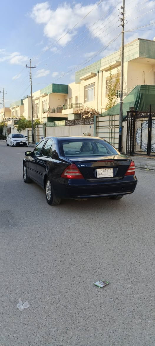 سياره مارسدس C180 مديل 2001 سياره مكفوله من الضربه القويه والصبغ والخياس والتبديل والكص والعيب الشرعي مكينه وكير مكفولات
مواصفاتها 
مكينه 4سلندر2000
كشنات جلد 
كشنات كهربائي 
اشاير امريا 
كير عادي 7نمر
بلوجكترات 
تحكم استيرن جهتين 
مثبت سرعة
ويل كب اصلي 
حداديه 90%
تبريد قطعتين 
بصمه
ماشيه 130حقيقي
تبريد+تدفئه بلكشنات 
دواخل بيجي المرغوب
سياره جاهزه اي نقص مابيه رقم بغداد تحويل ثاني يوم سعره 70مكانه ذي قار المركز 
***********
