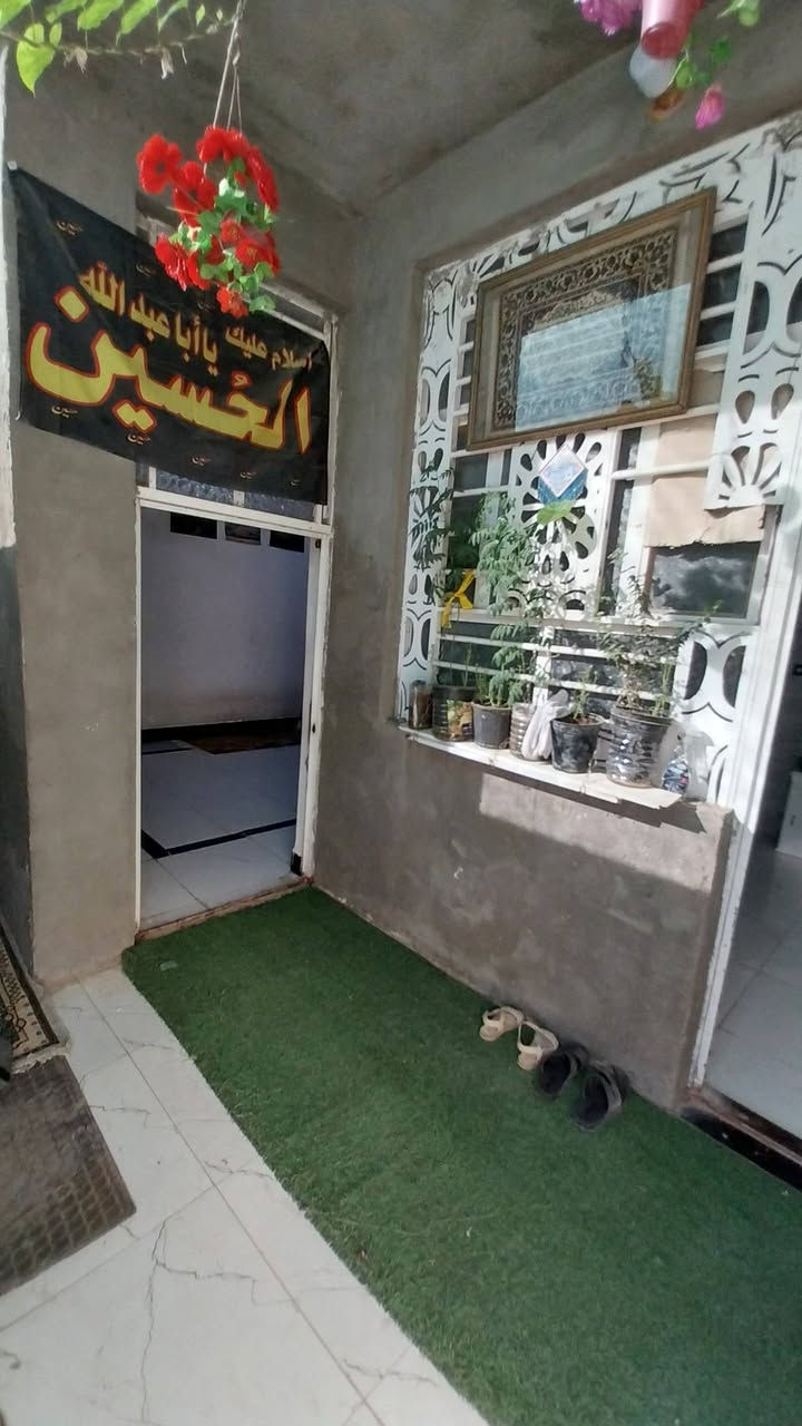 السلام عليكم
دار للبيع ٢٦٥متر زراعي 
البناء طابوك جمهوري الأساس وسكف صب كونكريت غرفتين وصاله ومطبخ حار 🔥 
ومطبخ بارد   🍺 
وستقبال وحمام داخلي وخارجي 
كراج حديقة محل #السعر ٦٥ وبي مجال عنوان الدار البراكية شارع المعمل خلف جامع الخزاعل قريب على شارع 
مكتب #بغداد للعقار 
وتساب ***********
