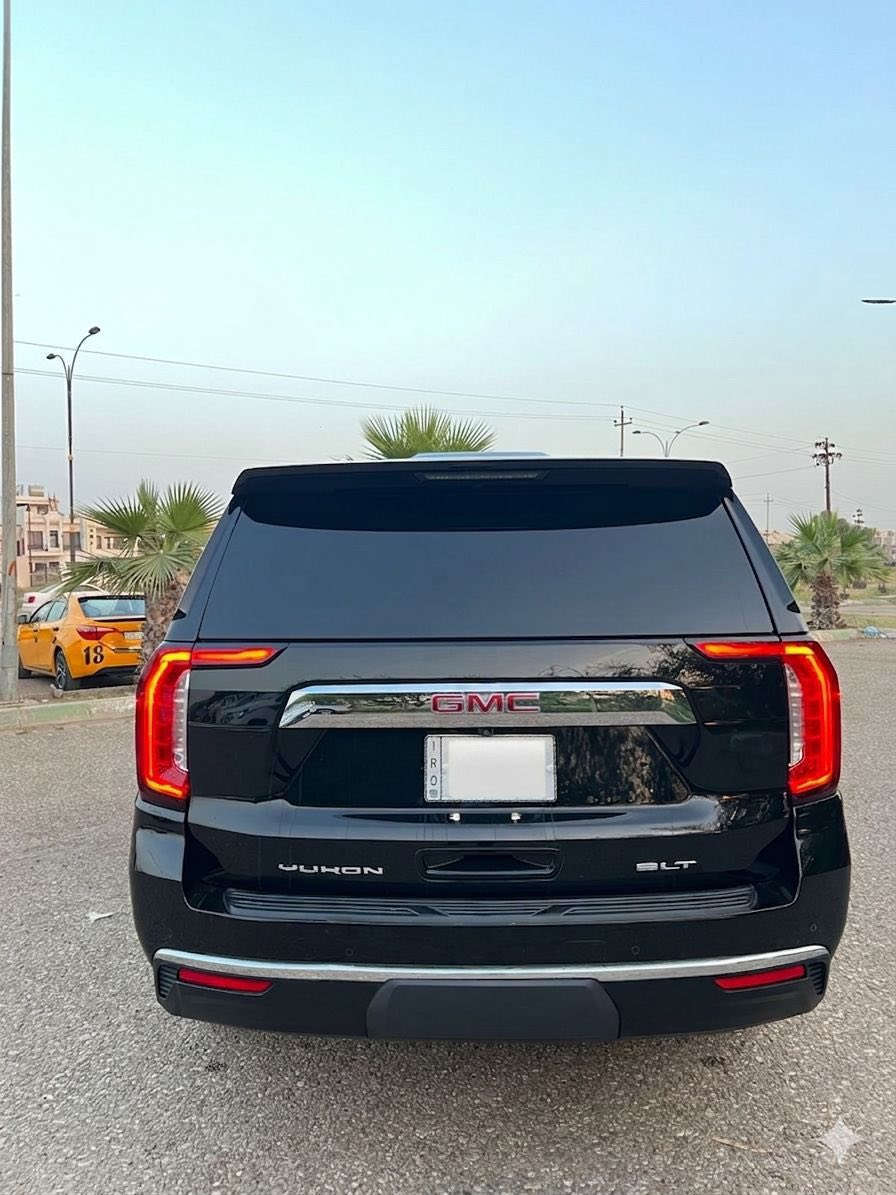 جي ام سي يوكن  slt
موديل 2023
بتره ( وارد أمريكي )
فول  مواصفات ماعدا التنته.
 بدون أيرباك بدون اي دواخل
 بچم كبس.
سياره جديده بمعنى الكلمه اي نقص ما بيهه  
(ماشية112 ألف ميل)
رقم  كركوك ترقيم جديد بأسمي هزه وسنويه كله جديد
المحرك : V8.  5.3L المرغوب
المواصفات :

* مصابيح أمامية زنون . 
* كشافات الضباب زنون . 
* المصابيح الأمامية مع LED . 
* حساسات . 
* شاشه كبيرة مع نظام ملاحة نفكيشن GPS .
* سستم صوت bose.
* مقاعد كهربائية 
* مقاعد  تبريد وتدفئة . 
* تشغيل عن بعد . 
* مرايا متحسسة للاضاءة العالية .
* كامره دواره 360
* فتح جنطه حركة.

العنوان: كركوك 
للاتصال‏

***********
