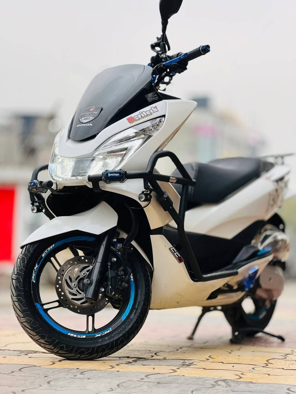 بي سي اكس مال رمبة جديدة كلش منقصهة برغي علة وضع الوكالة ومكفولة كفالة عامة جيل الثاني موديل 2018 ماشية 7 الف فقط نازلة رمبة بيدي تاخذهة ونت مطمئن جديدة كلش وحلة من الصور وبل عافية عل ياخذهة السعر 18 ونص مكاني بغداد المنصور ***********
