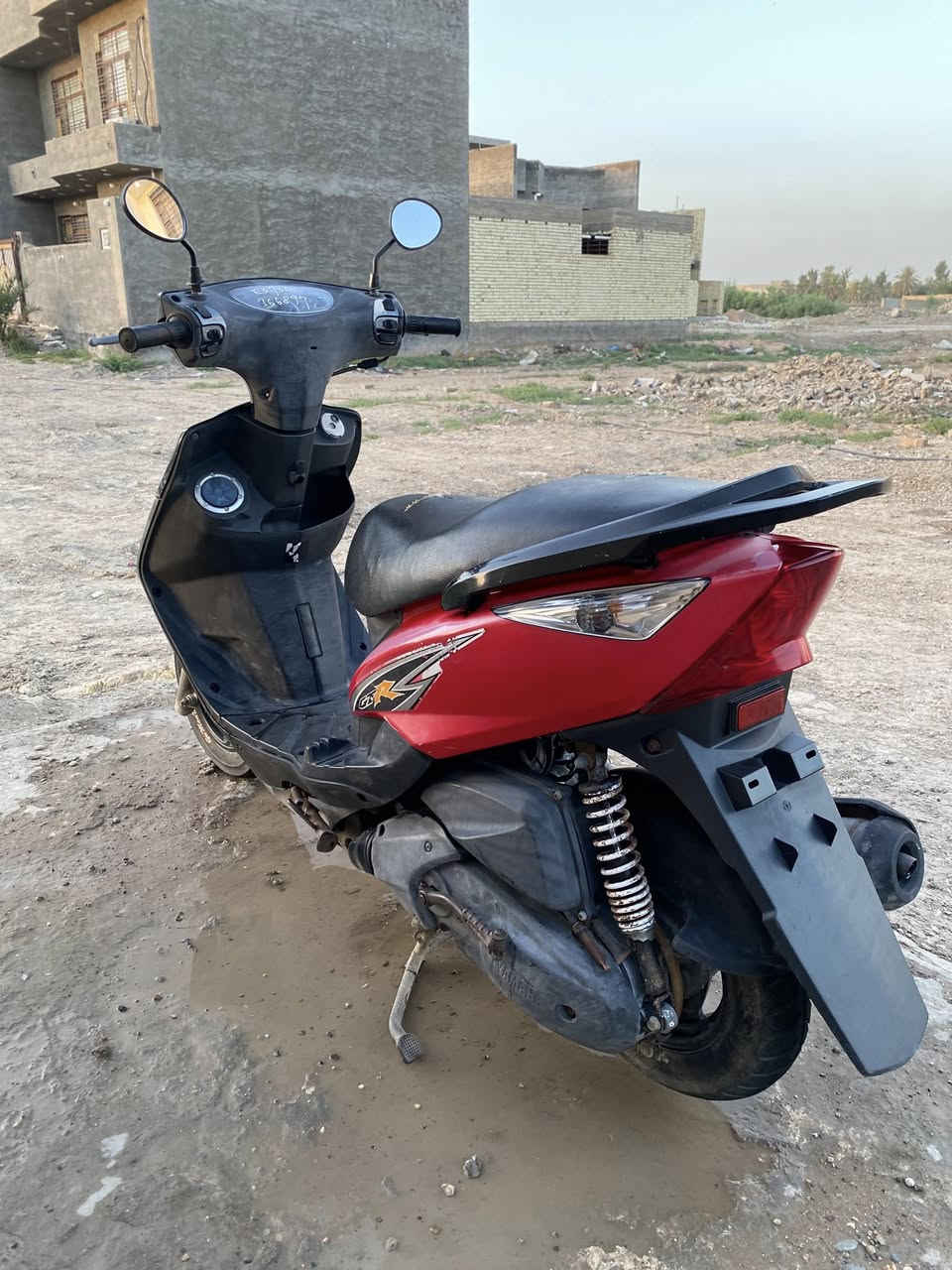 السلام عليكم 
ثعلب كفالة عامة جيب فيتر وافحص للبيع او مراوس حسب القناعة كله بلادي مكينه وكفر وكابريتر السعر 850 وبيه مجال مكاني بغداد الشعلة ***********
