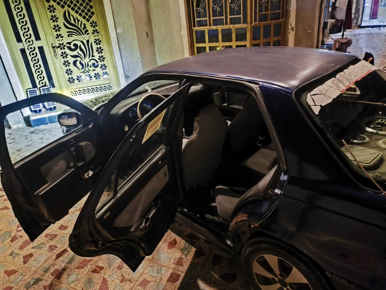 النترا مسطره موديل 92 باسمي السنويه لل28 كير اوتماتيك محرك مال گصه جديد صدر امامي وخلفي جديد مشط ستيرن جديد تايرات جديدات السياره فلوجة حي الشهداء سعر 25 وبيها مجال واذا اكو سايبا نضيف مراوس عادي للطيبين ***********
