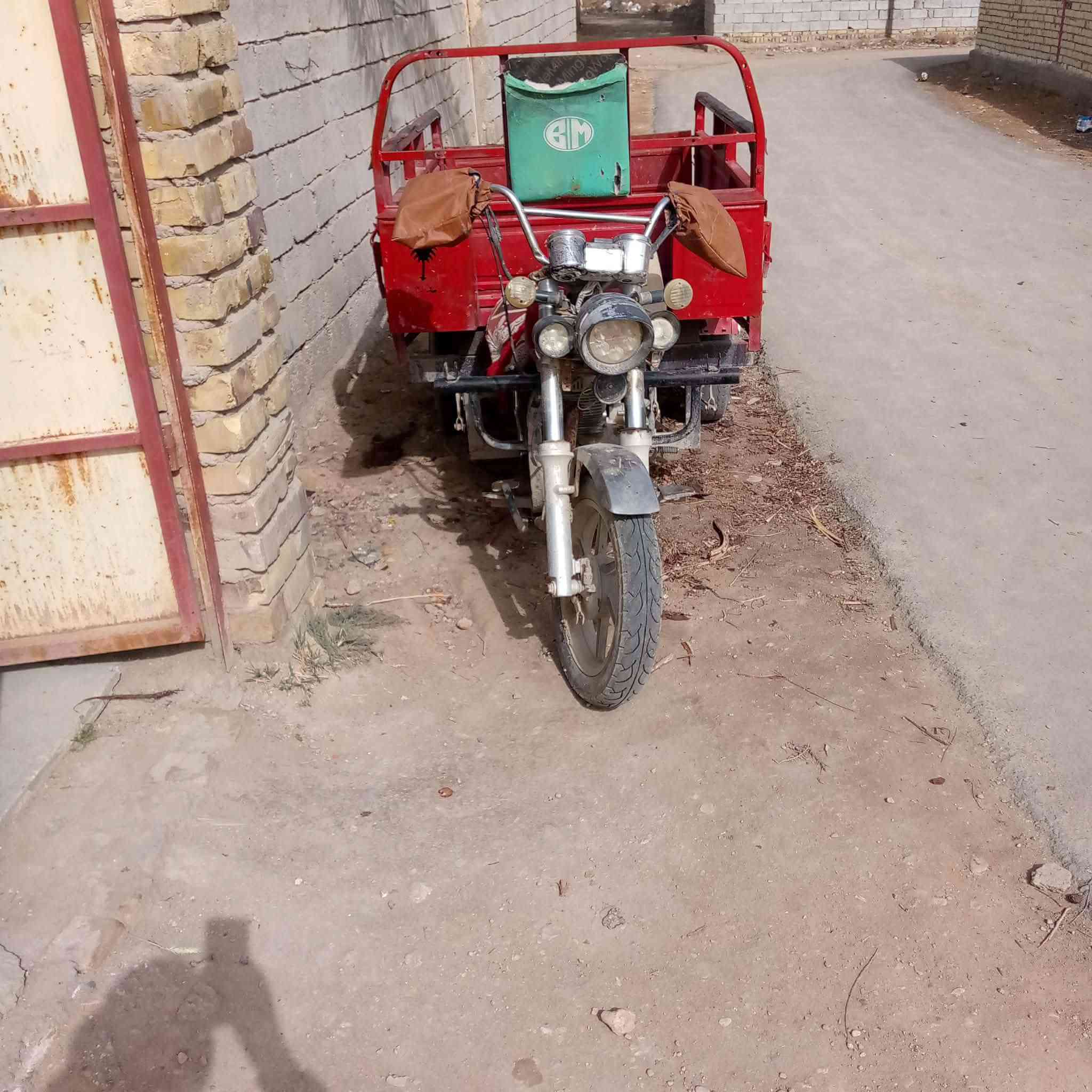 السلام عليكم ستوته جمره موديل 14مكينه 16كهربئات كله شغاله دبلات جدد للبيع السعر 900اوبيه مجال مكان بابل الهاشمية للاتصال ***********
