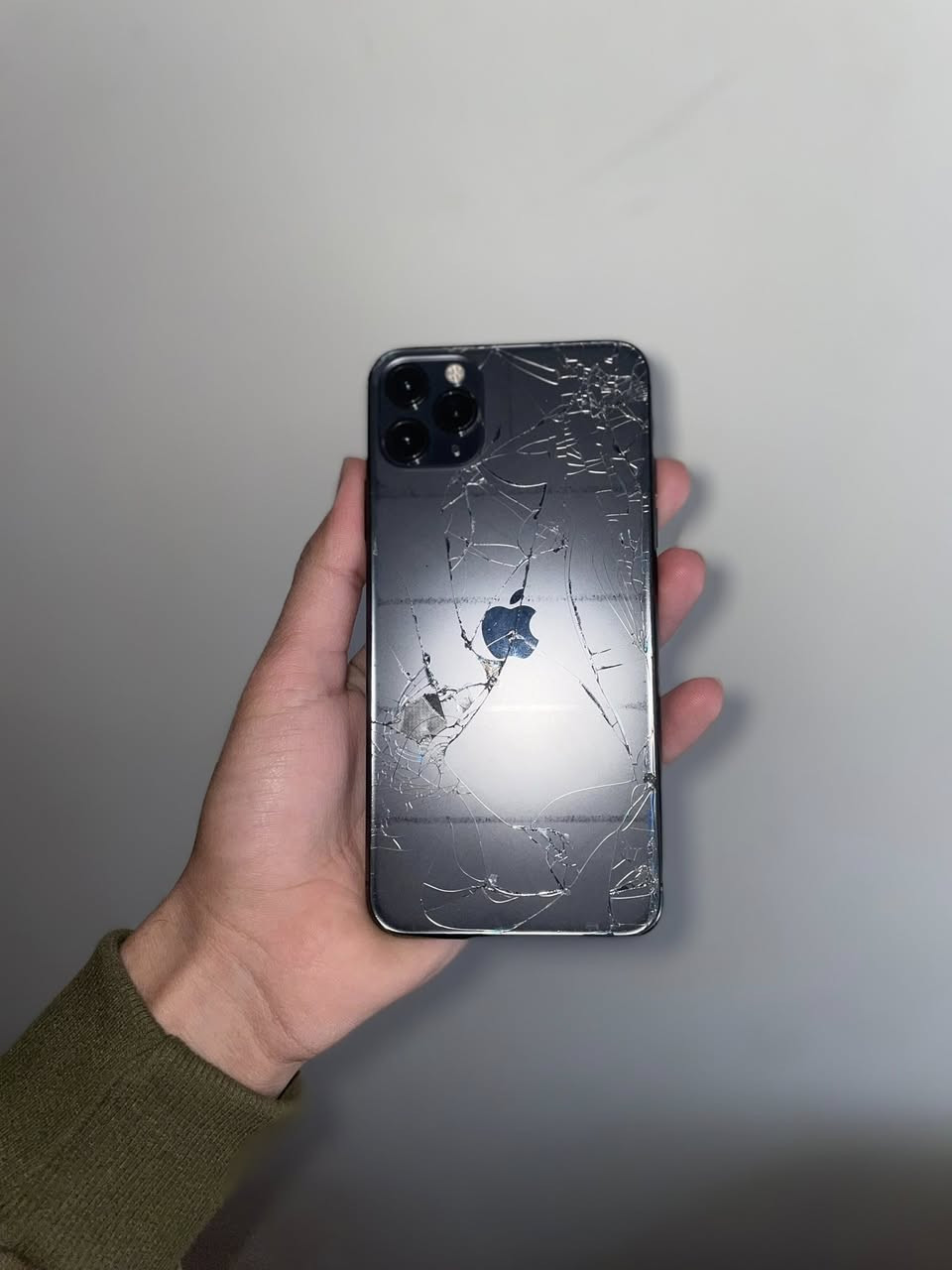 11 برو مـاكس 🙂‍↕️.
ذاگـرة 256 .

بـطارية 70 بلادية شـرط ماتصرف انسه شي اسمه صرف .

الـجهاز بلادي فـقط الضـهر مـفطر 🔥.

+الكـلاسة بيها ضربه خـفيفة مامثرة ؏ ڪُلشي 🖤.


**إذا كنت صاحب هذا الإعلان وتريد حذفه لأي سبب، رجاءا أرسل رسالة إلى الدعم الفني**