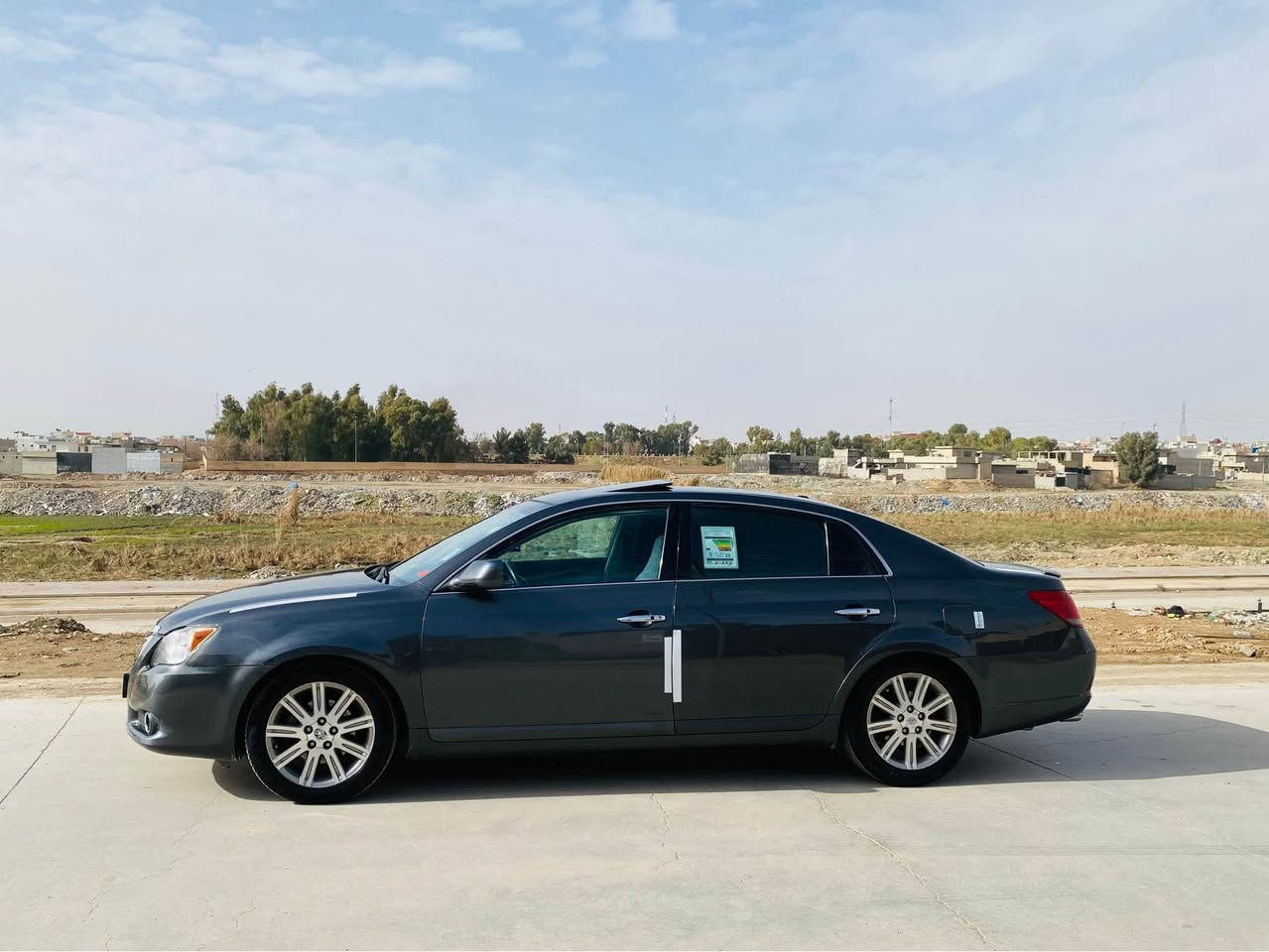 ئەڤەلۆن مۆدیل ٢٠٠٩ فول مواسفات ئەمریکی بەسمە کوشن جلد سارد و گەرم سلایت سەیارەکە نمونەیە لە جوانی ٤ پارچەی بۆیاغە گێڕ و مکینە بەشەرت نەکراوەتەوە سەنەوی تازەیە کۆبۆنی بەنزینی هەیە سعری ١١٠ وەرەقە مەعامەلە 
ژم *********** واتساپ كركوك, العراق
