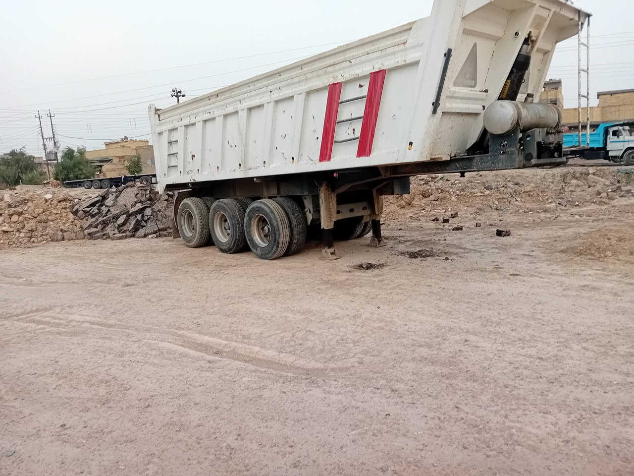 عربانه دار قصاب 27 متر تخم تاير فصل وربط سليمانيه دناكير 16 واحد تعليك عربانه جاهزه بلشغل   سعر 125 وبيهة مجال مكان بغداد رقم :***********
