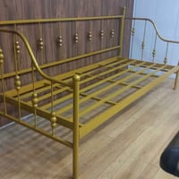 سرير قنفة • ٨٠×١٩٠سم • صناعة عراقية