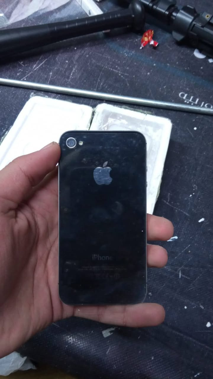 الي موصيني على ايفون 
توفر 4 و6 بلص


**إذا كنت صاحب هذا الإعلان وتريد حذفه لأي سبب، رجاءا أرسل رسالة إلى الدعم الفني**