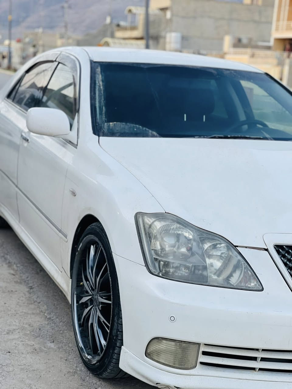 GRS~182 بڕاوە تازە داخڵ🤍📦
سەیارەکە تازە داخڵە کامل مەسروف کراوە 
٣ دوگمە
جوار تایەو ەیڵی سپۆرت لۆک لۆکن 
سعری ٥٤ مەعامەلە 
پێت زۆرە مەسج مەکە


**إذا كنت صاحب هذا الإعلان وتريد حذفه لأي سبب، رجاءا أرسل رسالة إلى الدعم الفني**