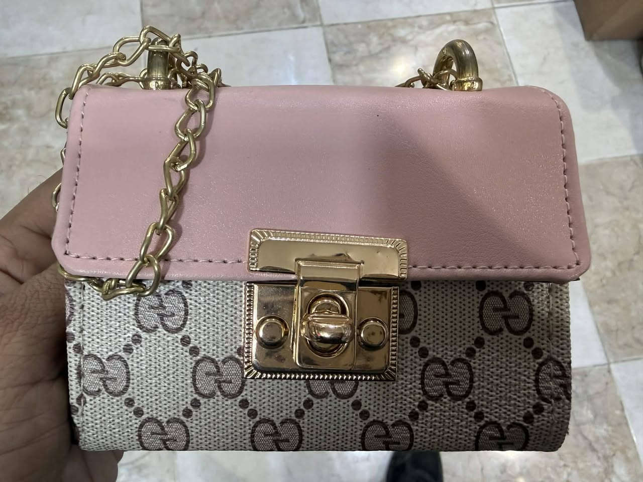 سِـلَأّمً عٌلَيِّکْمً جّـنِطِهّـ لَلَبًيِّعٌ کْمًيِّهّـ خِـيِّر مًنِ أّلَلَهّـ وٌبًـسِـعٌأّر مًنِأّسِـبًهّـ جّـدٍأّأّ


**إذا كنت صاحب هذا الإعلان وتريد حذفه لأي سبب، رجاءا أرسل رسالة إلى الدعم الفني**