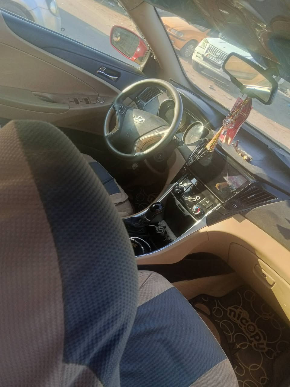 سلام عليكم سوناته 2013جاهزه من كلشي خطه بغداد بيه جاملغ خلفي بدون دواخل ولباقي ليبل واحد مكان السياره رميثه السعر 95وبيه اتصل وتدلل ***********
