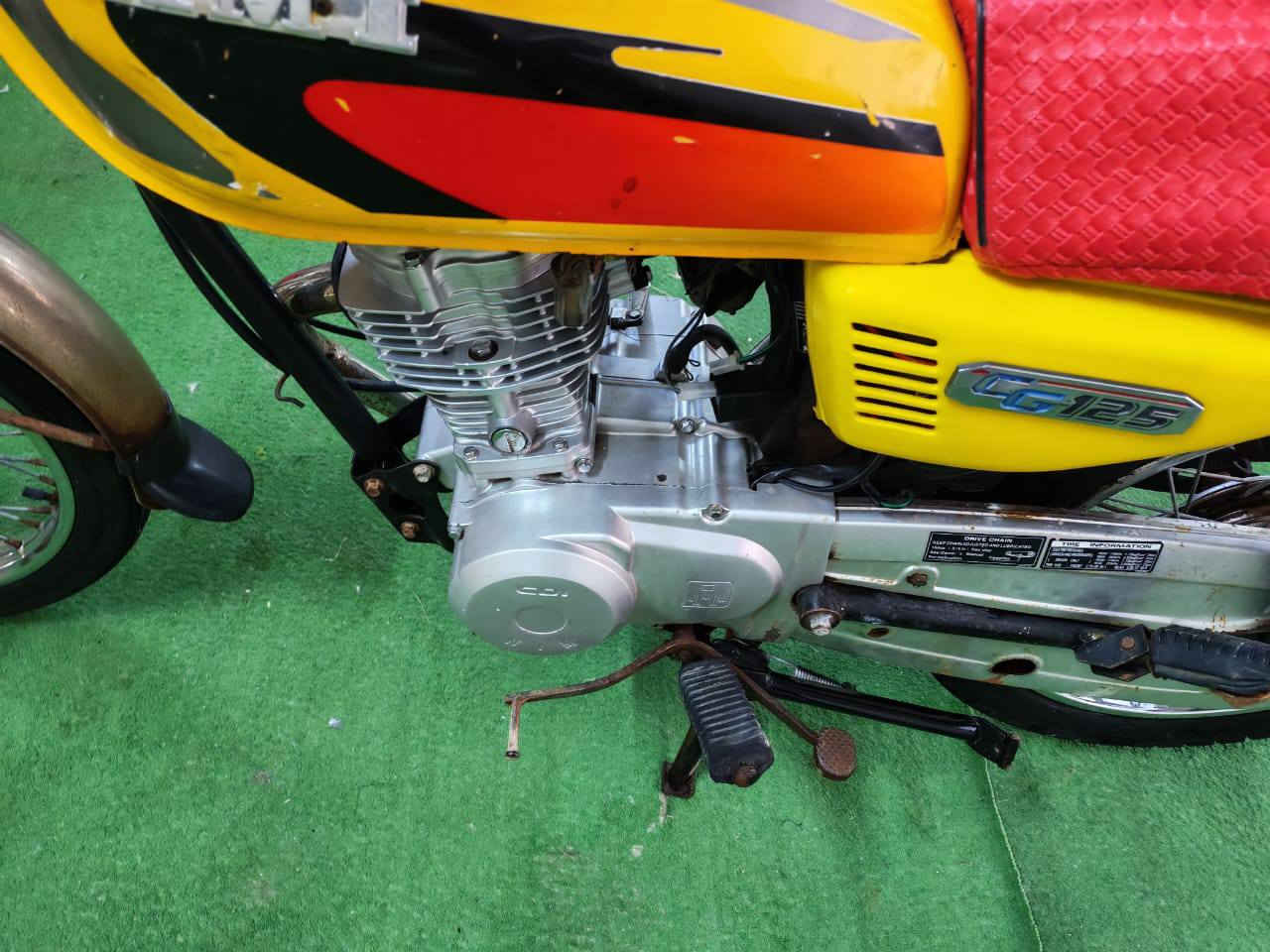 سلام وعليكم درجه نامه مديل 21 طالع 22 اوراق اصولي بصره مكينه ما مفتوح درجه كله بلاد جاهزه دكت هندر السعر750 وبيه مجال قليل الشراي العنوان زبير تصال*********** وتساب موجوده بل خدمه
