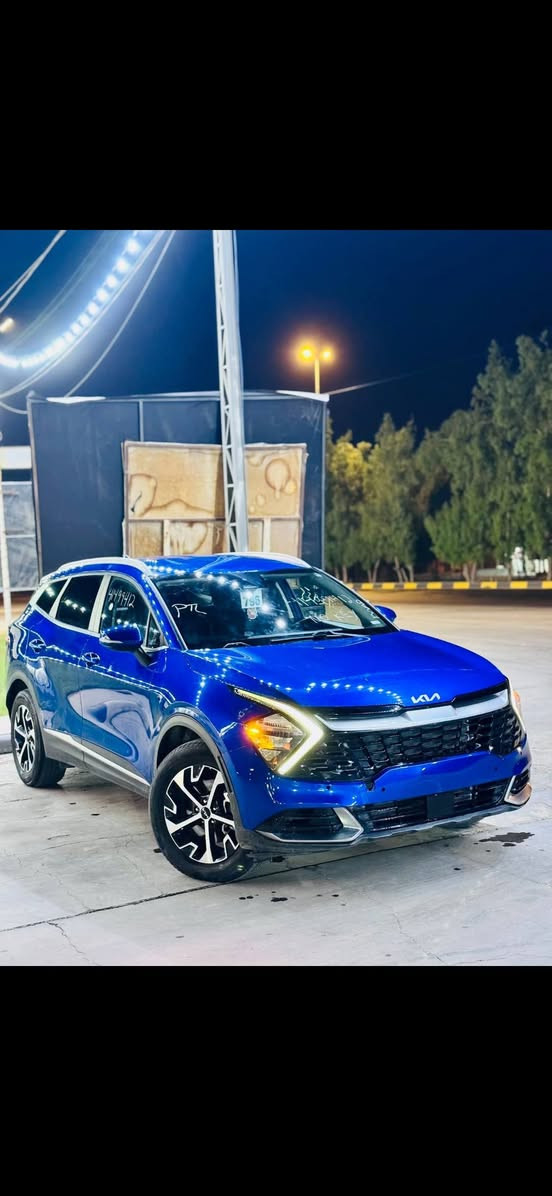 Kia Sportage 2023
السلام عليكم 
للبيع سبورتج 2023 فول عده الفتحه
حادث دعاميه فقط 
بدون تبديل بدون دواخل بدون ايرباك
صور الحادث موضحه داخل المنشور 
للاستفسار الاتصال على الرقم 
*********** حلة, بابل
