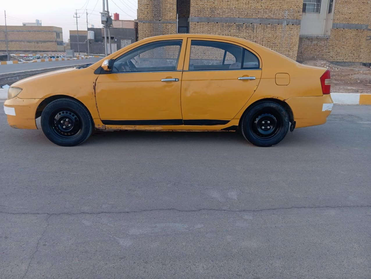السلام عليكم سياره اليفان موديل ١٣ محرك كير بلاد نضيفات شرط حداديه زينه كهربائيات شغاله تخم تايرات جديد باتري جديد   سياره جاهزه سنويه صاقطه ب٢٠٢٤ غرامات مرور ماعليه هئية على مشتري بيع مراوس ب١٦ ورقه بيها مجال مكلف بلنشر *********** ناصرية, ذي قار
