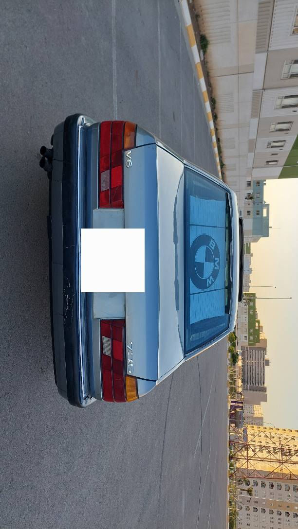 السلام عليكم

رجائا رجائا اقرء المنشور قبل لتتصل 

سيارة للبيع حجم ٧٣٥ رقم بغداد 

مديل ١٩٩١

 السيارة جاهزه للأخير 

مكينه و كير تمام

تبريد قطعتين شغال خير من الله 

صدر امامي وخلفي جديد 

كهربايات كيجات كلها شغالة 

ادامه كامله للمحرك بخاخات فيت بم نوزلات 

سلايد روف٣ طكات شغال

مروحه كهربائية مال مارسدس فيشة زركة أنسا الحماوه بالصيف 

غرفه جلد نضيفه 

السعر مناسب علق تم يوصلك خاص والشراي يجي ومارجعه 

للاتصال ***********
