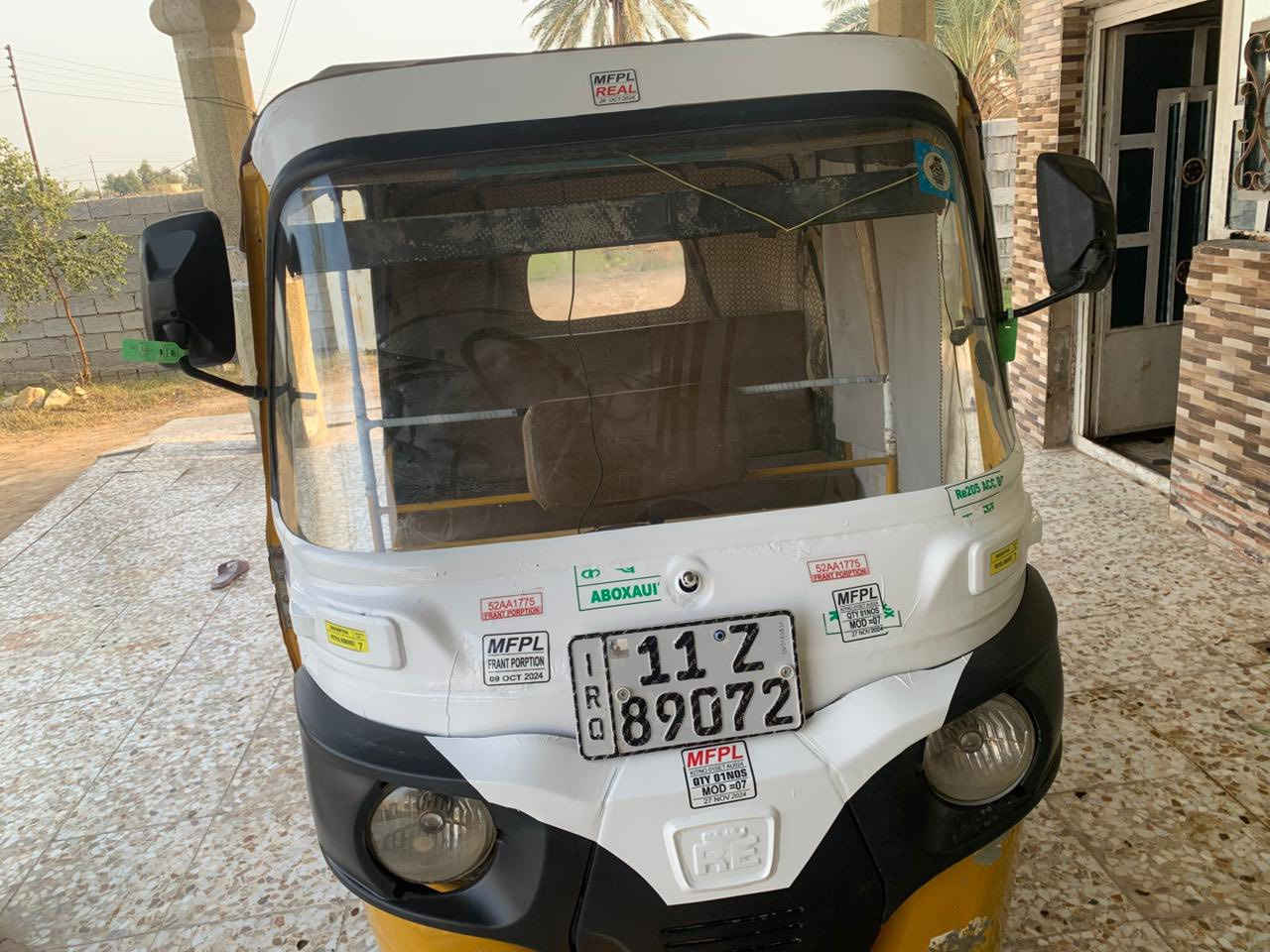 سلام عليكم تكتك البيع موديل ٢٠١٨  كبل لشارع مكان ابو غريب ريده ٤٠٧٠رقم لهاتف ***********
