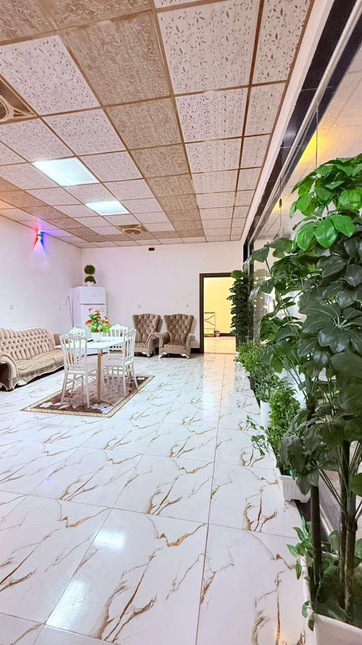 سلام عليكم
مزرعه للبيع 
المساحه 1500 متر
بلد يم سيد محمد شارع الطاحونه مقابيل معمل الغاز 
يتضمن المكان كل وسائل الراحه والترفيه وأفضل خدمة 
🌳 لخصوصية والامان والنظافة💯
🌳كهرباء على مدار الساعة 24🔋 مولد عدد 2 _ 60 كي في 
اوتو تشغيل كهرباء وطني خطين
3 بير + ماء اساله 💧
مجهزه بالعاب اطفال 🌿🛝⚽️🎮🪇♟️
بليارت سوبر ماستر الحديث دبل شاصي 🎱
🌳شبكة اتصالات انترنيت📲
🌳 مسبح كبير 12،50*12،50 تقريبن 150 متر
ومسبح صغير للاطفال 🏊
🌳صحيات شرقية وغربية 🫧 ودوش خارجي للمسبح
🌳مكان مخصص للشواء 🍖🍗
🌳كراج سيارات كبير 🚙🏎️ يتسع الى 9 سيارات
🌳تحتوي على صاله كبيره 1
وغرفتان نوم 2
مجهزه ومؤثثه 
سبالت حديثه عدد 3فول 😴🥱❄️
ومطبخ معزول مجهزة بالكامل
🌳حدايق 💐🌻🌹 
نستقبل الحجوزات من عوائلنا الكريمة  على مدار الاسبوع بنظام حجز شفتات ويوم كامل .ونطيها هيه ولحجوزات البيها
الستفسار *********** 

#صلاح الدين/ #قضاء_بلد / #مزرعه_للبيع
