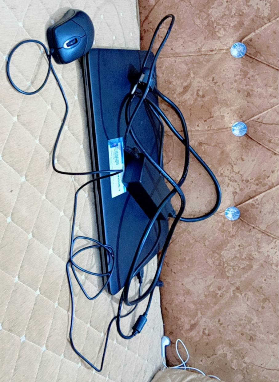 للبيع لابتوب
لابتوب نوع hp حجم وسط مال دراسه او مكاتب نضيف كلش استخدام قليل مع ملحقاته شاحنه+موس+حقيبه سعر 250 وبي مجال للتواصل خاص


**إذا كنت صاحب هذا الإعلان وتريد حذفه لأي سبب، رجاءا أرسل رسالة إلى الدعم الفني**