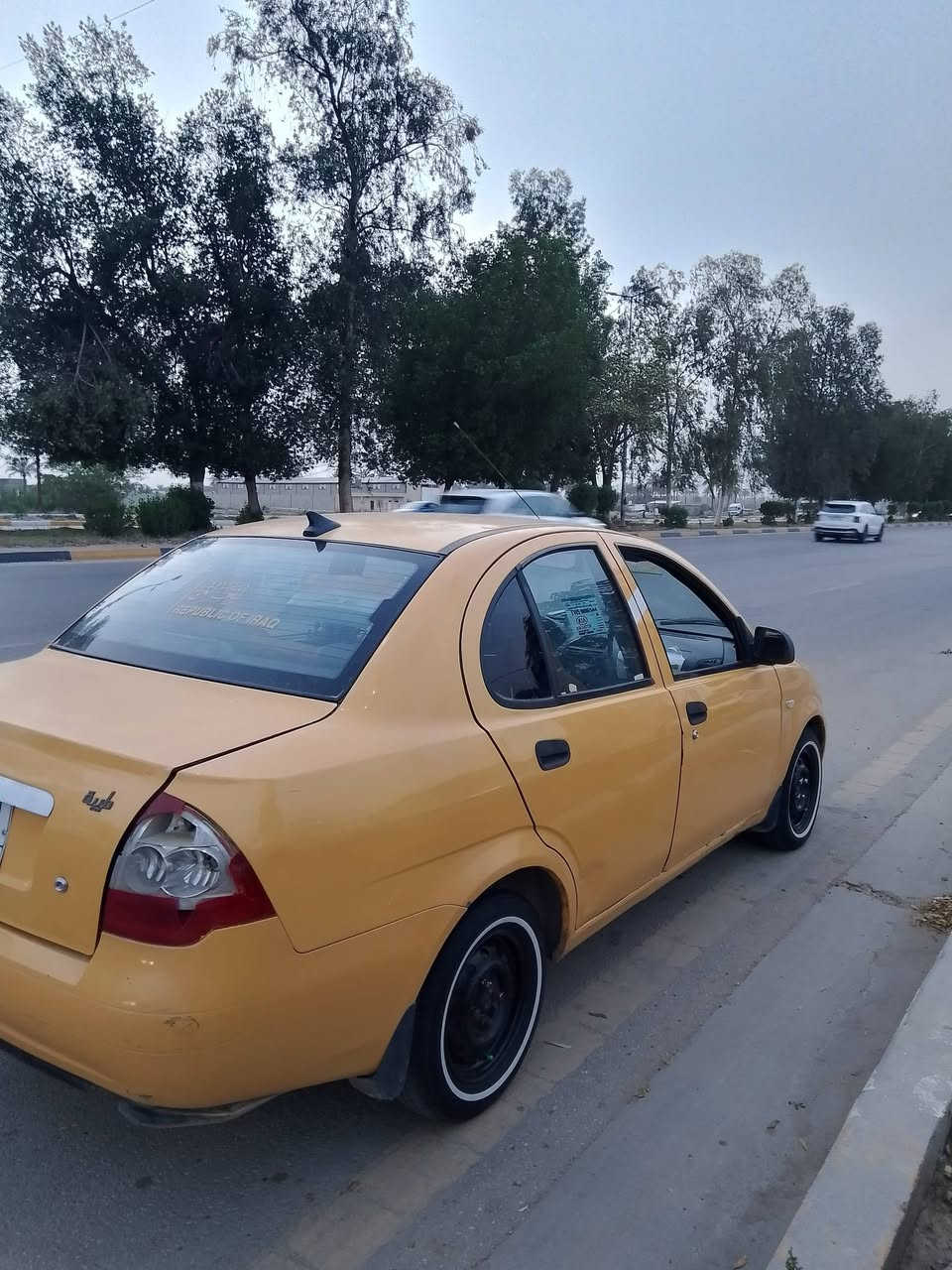 سلام عليكم طيبه لبيع موديل 2015رقم بغداد تحويل مباشر مصفره هيه وغرامات سياره خير من الله جاهزه من كل نواحي مكينه كير مكفولات تبريد ثلج  تخم تايرات جداد سنويه جديده حداديه جديده  سياره خير من الله احله من الصوره بعد مكاني كربلاء السعر 33بيه مجال الاستفسار ***********
