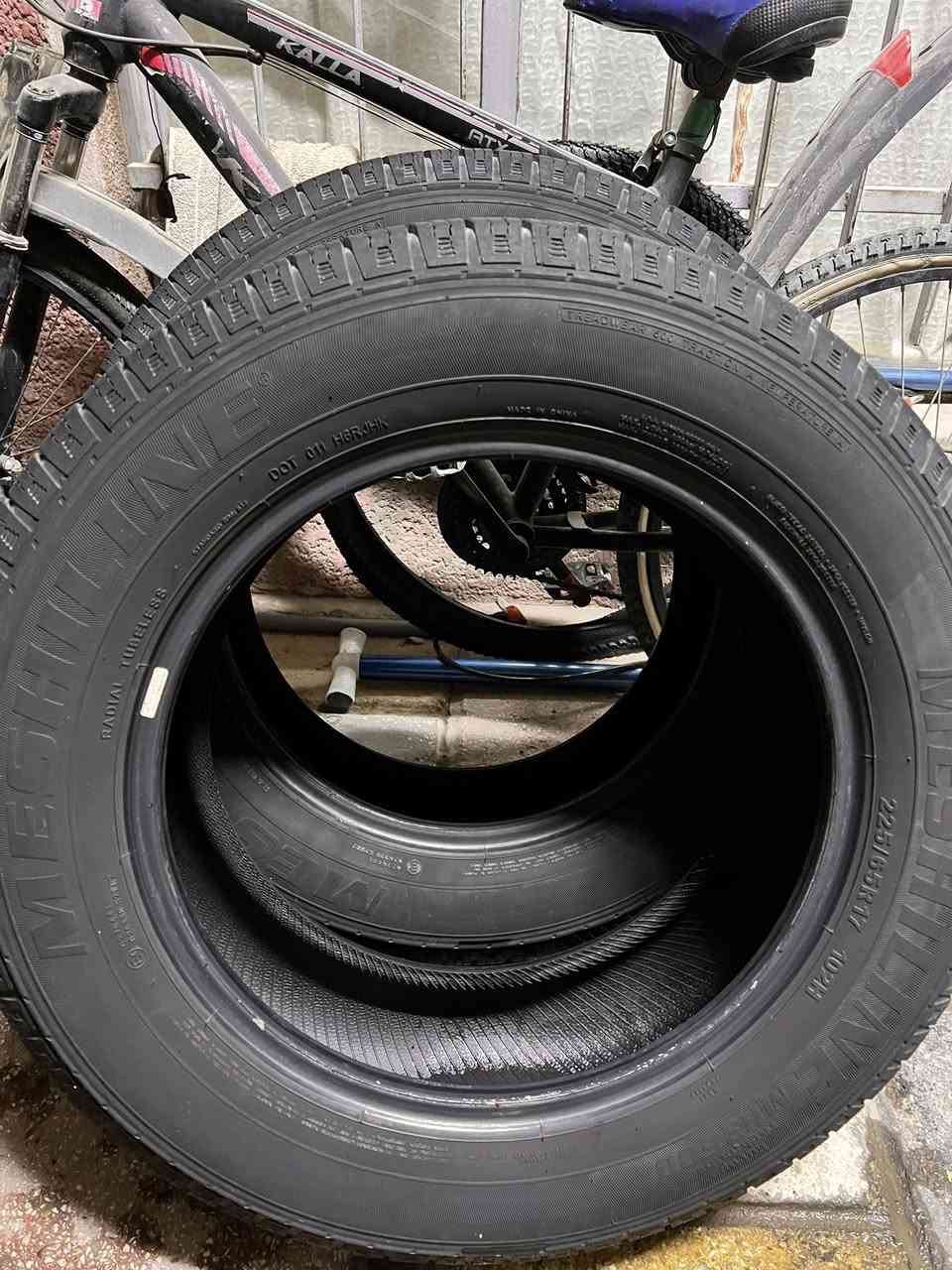 زوج تايرات نظافه 85‎%‎ انتاج 23 صيني السعر 75 الف دينار
القياس 225&65&17
واتساب ***********
