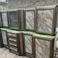 قياس مترين ونص قطعتين بس نظيف كلش السعر ٣٠٠ مكان السيدية اتصال ٠٧٧٢٦٦٧...