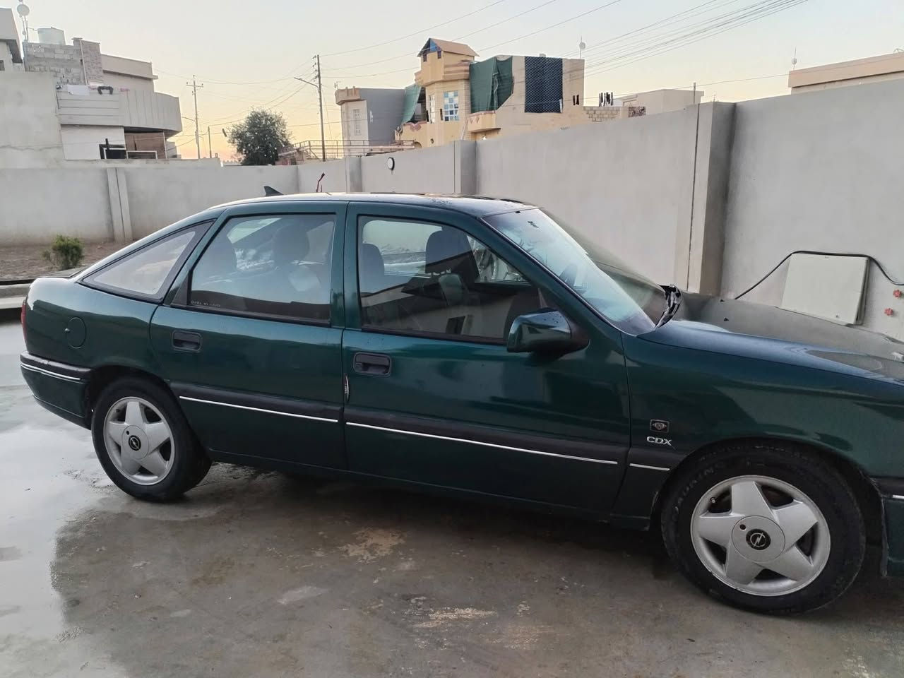 السلام عليكم
فكتره أخضر زيتوني
حجم ١٨ گير اوتو
تبريد وتدفئه شغال
كابون بيه
وايربك
طخم جديد وطخم تايرات جدد
كاميرا وشاشة
قفل مركزي
ستيرن بور
شرط تحويل من شرعي
گير ومحرك شرط بدون صرف ولا نفخ
فقط مصبوغ جمالية
السعر ٤٧ 
مكاني الرشيدية


**إذا كنت صاحب هذا الإعلان وتريد حذفه لأي سبب، رجاءا أرسل رسالة إلى الدعم الفني**