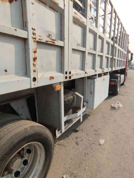 سلام عليكم للبيع عربانه عمل طول 12 أو 60 دناكير 14 صيني جديد تايرات نضاف كلش جاهزه العربانه هوه بريك كهربائيات مكفوله من الفطر والكسر عنوان بغداد الشعب سعر 110 
***********
