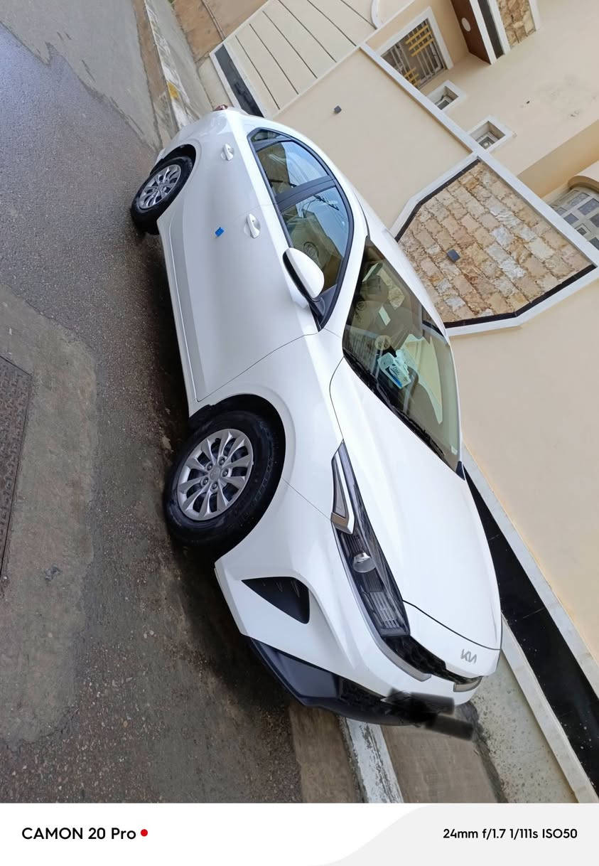 سيراتو
1_ موديل 2024
2_ لون ابيض
3_ رقم بغداد
4_ ماشيه 64 الف
5_ مكفوله كفاله عامه عدا رصعه صغيره مامبينه بالجاملغ
6_ ويل كب شديته ب300 الف ومدوشمه جديده ارضيهة وكشنات
7_ السعر ( 177 ) $
8_ مكان السياره الفلوجه
***********
