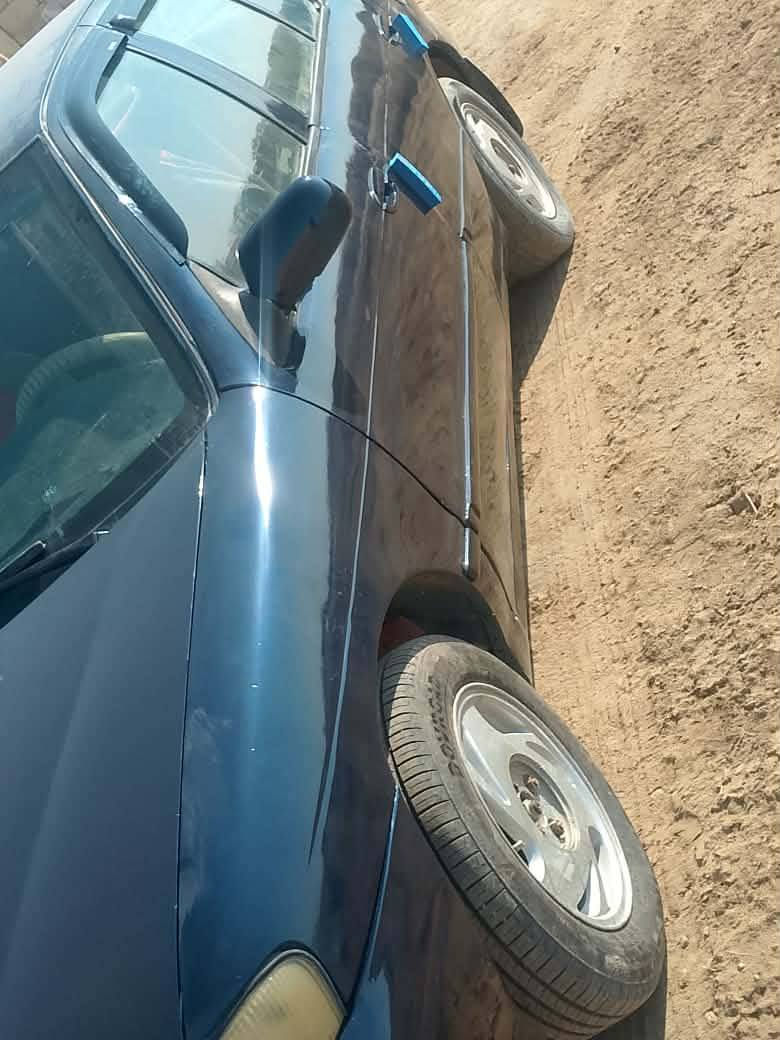 السلام عليكم 
سيفيا 1995  رقم بغداد بسمي تحويل ثايي يوم 
كير محرك مكفولات صدر نضيف 
تاير نضيف بدون 
 
السعر 37 وبيه مجال حك جيه بغداد مكاني ***********
***********
