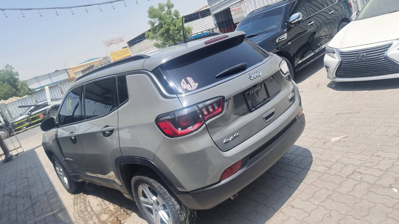 جيب كومباس
موديل 2023

حره بسمي تترقم جميع المحافظات

تبديل جاملخ وبنيد تصليح درجى أولى

وبيهه خبط بالمكينه صار مي ودهن لو براد دهن لو كازكيت  ابيع كوم حديد مكينه فقط اصوليات ,,

السياره شغاله وجاهزه بس هاي الحاله بيهه

السعر 107 ورقه قفل قفل قفل 

السياره بالعماره

***********
