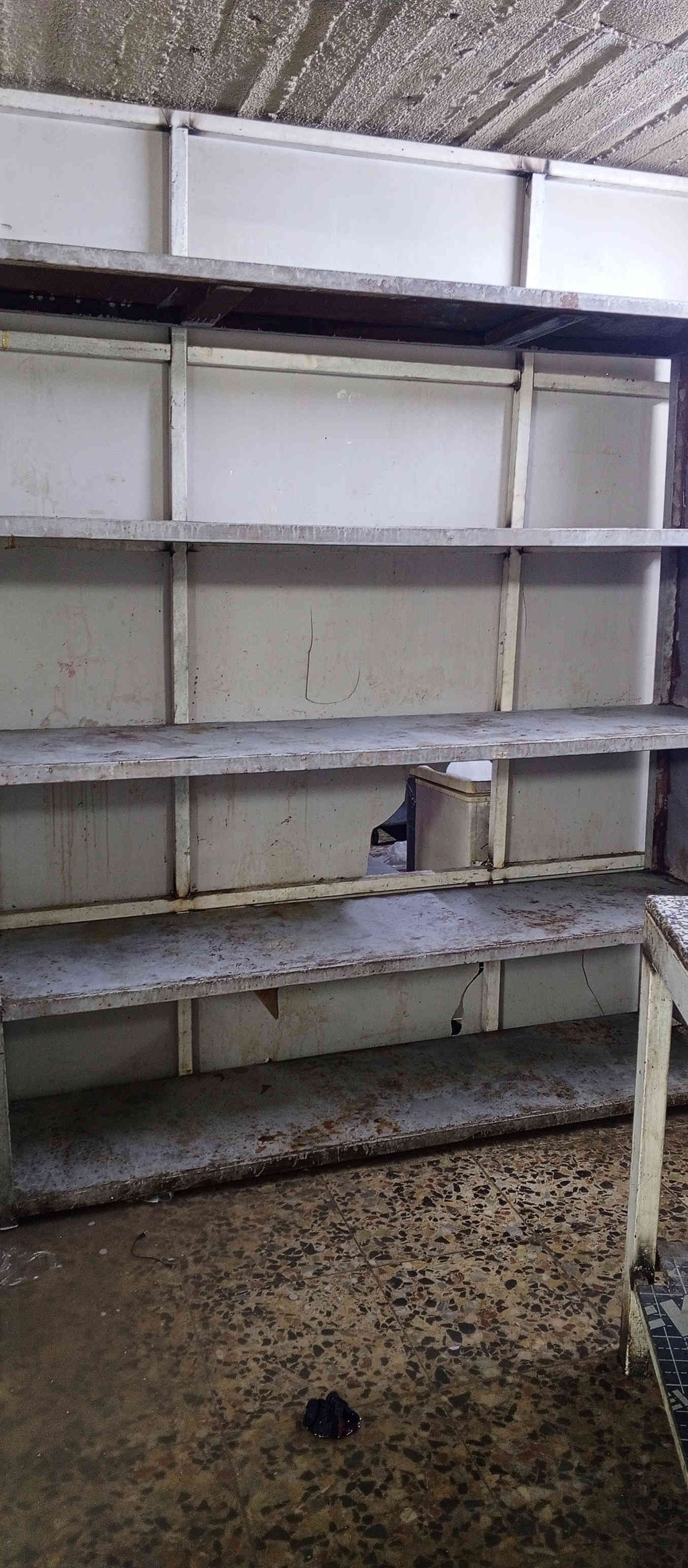 للبيع مكاني بغداد الشعله الي شراي يتصل هذا رقمي ***********
