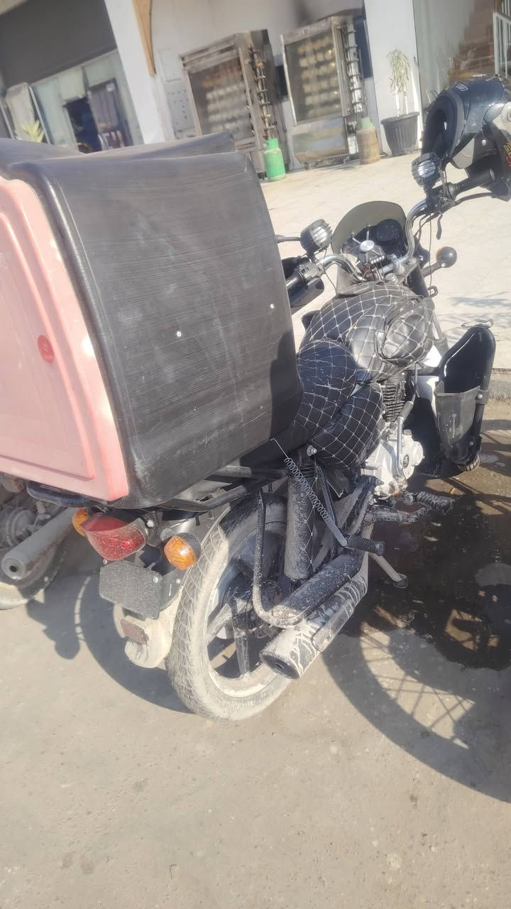 السلام عليكم بوكسر للبيع مديل2023طالعة ب2025سادس تبديلة دهن الهة رقم وسنوية كاملة مكملة مكفولة من كلشي 2مليونين ونص قفلة كلش مكاني كرمة علي ***********
