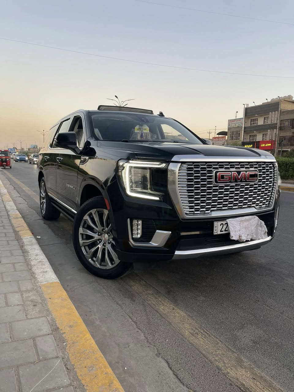 السلام عليكم
سياره جمسي ذنيالي 2021البيع والمراوس حسب القناعه 

السياره كفاله عامة عذه شخط بل باب الخلفي مامبين

مواصفات معروفه فول واحد على واحد 

عنوان السياره بغداذ حي وار 

تصل على هاذه

***********
