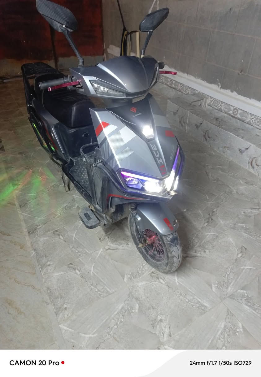 سلام عليكم  موطور شحن البيع موطور جديد كهربائيّة باطريات عل فحص سعره 600بي مجال مكاني خمسة كيلو  رقمي ***********
