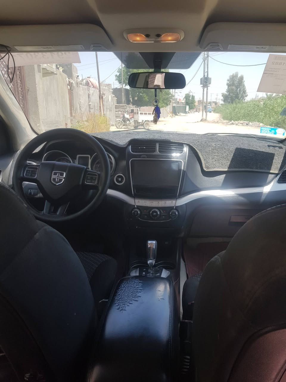 دوج جورني موديل ١٥فول مواصفات ماعدا الفتحه
Sxt
راديو هيمي اربع خطوط

 مكينه ٦ سلندر
 ٣ قطع تبريد
السعر ١٢٥ بيهه مجال 

0783 194 4902

***********
