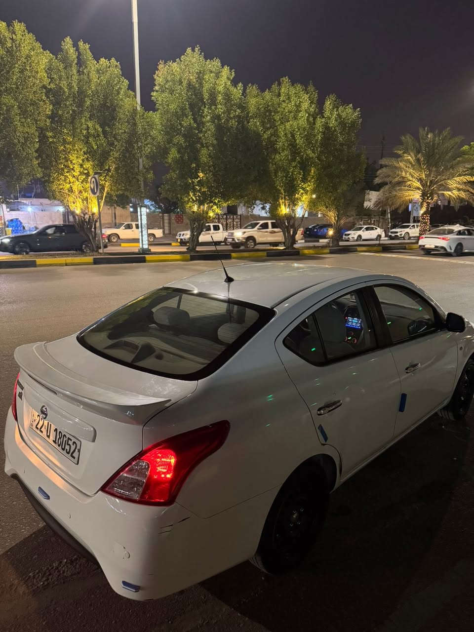 ((نيسان سني هندي مديل 2023  ))
هندي ابو لبليتة زركة 
( رقم أربيل دولي  تحويل وكالة بسم شركة  ) 
🚙(سيارة بيها مدكر خلفي صبغ + طخة ع وضعها بسيط ))
          باقي مكفول كفالة عامة كلش 
((ماشية .20 .كليو متر سيارة جديدة وجاهزة من كلشي جاهزة ))
      ((السعر 117 وبيها مجال ))
     ..واحلى من صور .. بهواي 
..العنوان البصرة المعقل ..
 ..رقم هاتف 📞 ‭ ***********
