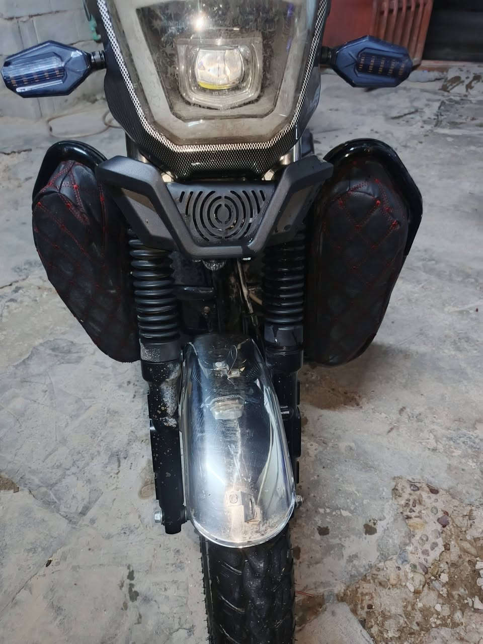 شحن للبيع 6 بطاريات السعر 550 رقم وات ساب ***********
