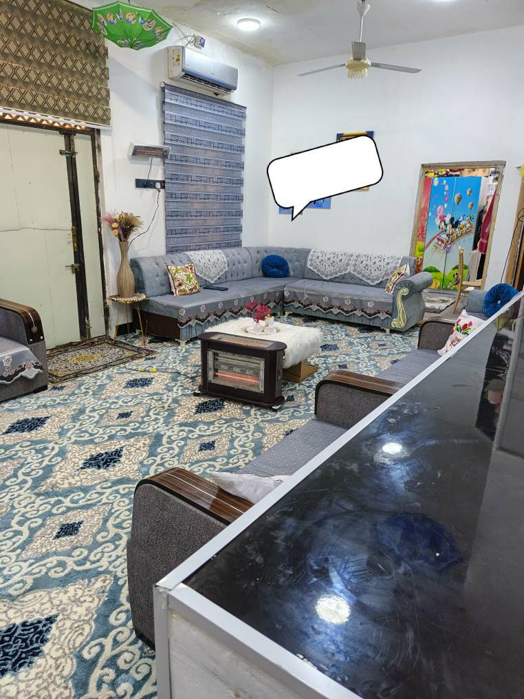 بيت مساحه 130ونص
واجهيه ١١ونص
ونزال 12
الشارع 8متر
بي غرفتين 4*4عدد٢
بي صاله جبيره 
مطبخ جبير مفتوح ع صاله
بيه صحيات داخليه 2/5*2/5
ومنور داخلي
بي ديوانيه 5*3
بي صحيات خارجيه
درج خارجي
وكراج 
هاي تفاصيل البيت
وقف سني اصولي 
مكاني ابي الخصيب
الوسطي شارع قمر بني هاشم
يمك مدارس سوك كلشي يمك
منطقه هدوء وناس طيبه 
سعر البيت 55 مليون
***********
بناء جديد
مع او بدون الاثاث 
البيت عكاده طابوق درجه اوله
كهرباء دفن ماء دفن كله شغل عدل والشراي هلابي ابو الخصيب, البصرة
