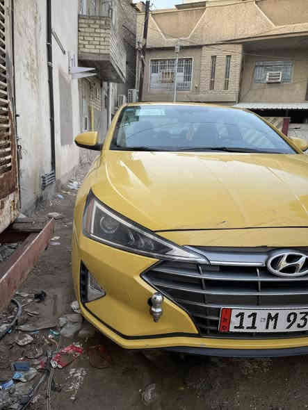 هونداي النترا موديل 2020 حادثها موجود بصور فقط الدعامية الامامية + وجه شاصي بدون ايرباك  

محرك بلادي مكفول من الفتح 
كير بلادي المرغوب 
تبريد ثلج 🥶
السيارة نص فول
السيارة جديدة وجاهزة كلشي بيها ع وضع شركة 

السعر 153
مكاني ببغداد الجديدة حي لخليج 
***********
