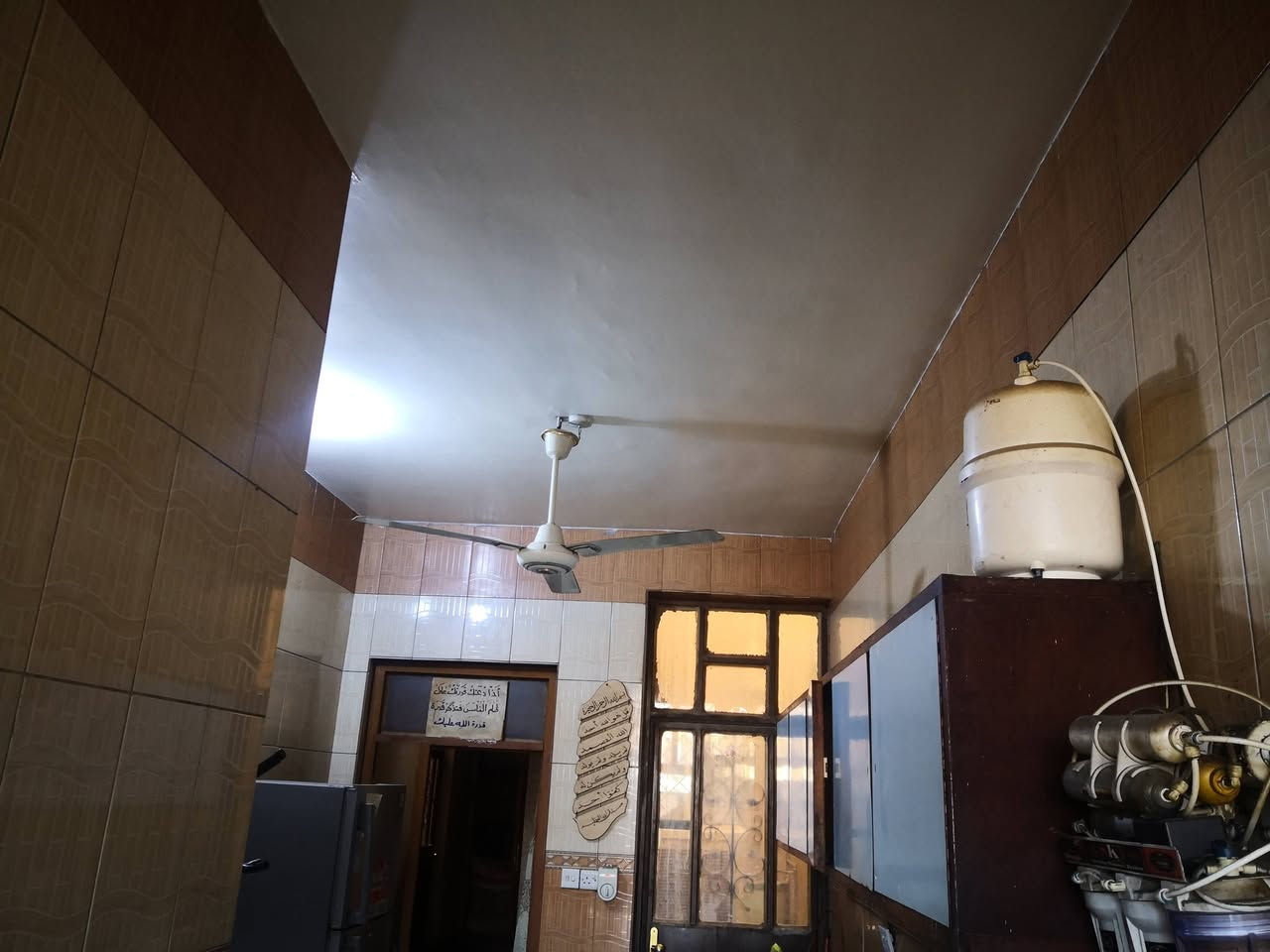 بيت للايجار في شهداء السيدية طابق ارضي على الخط السريع
مساحة 150

غرفة نوم كبيرة وصالة
واستقبال ومطبخ وخدمات
صاحب الدار
واتساب ***********
