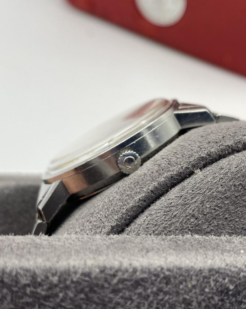 OMEGA 
Seamaster Automatic 
بالعلبة الداخلية و الخارجية 
قطر ٣٥
نظافة جيدة
اساسية بالكامل 
مضبوطة بالثانية 
#omega


**إذا كنت صاحب هذا الإعلان وتريد حذفه لأي سبب، رجاءا أرسل رسالة إلى الدعم الفني**